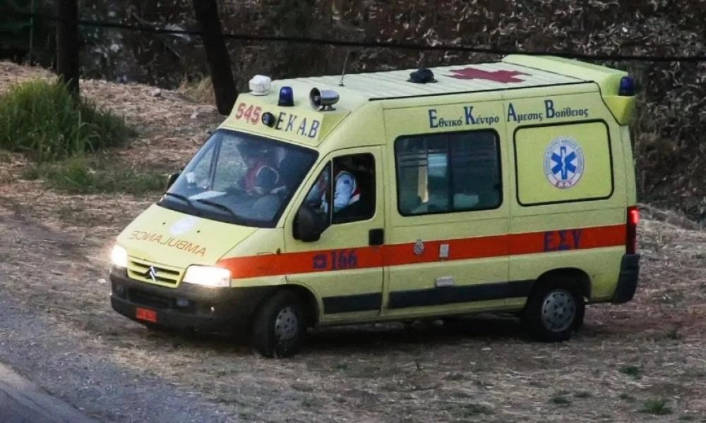Πύργος: Ξέχασε να βάλει χειρόφρενο στο αυτοκίνητο - Το ατύχημα θα το θυμάται για πάντα